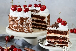 imagen de torta selva negra peruana